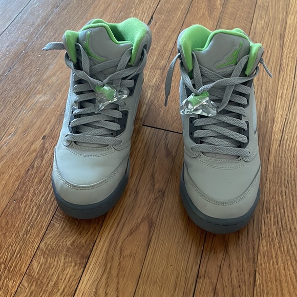 Jordan  green bean shoes - Picture 5 of 8